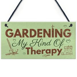 RED OCEAN Gardening My Therapy Novelty Hanging Plaque SummerHouse Sign Garden Shed Friendship Gift