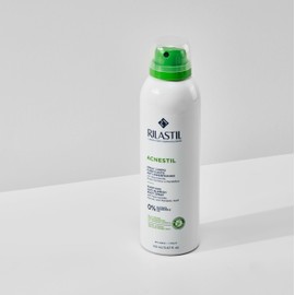 Rilastil Acnestil Clarifying Anti-impurities Body Spray, Sebum Normalizing, Soothing with Niacinamide, Glycolic Acid and Mandelic Acid, 150 ml