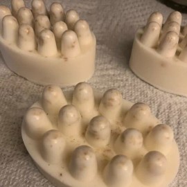 Blue B's Beauty Bar Oatmeal Milk and Honey Scrub Bar