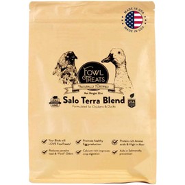 Fowl Treats Naturally Fortified Treats – Protein Rich Supplement Suitable for Chickens, Hens and Ducks, Hand Mixed with USA Grown Ingredients – Salo Tera Blend – 32oz