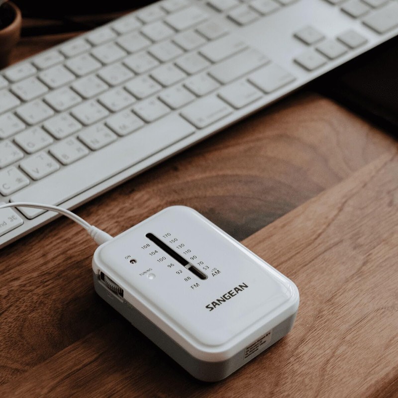 Sangean SR32 Portable Radio, White