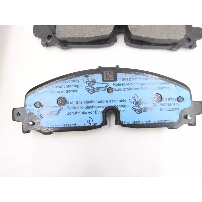 GM Genuine 85520396 Front Disc Brake Pad Set for GM