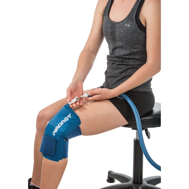 Aircast Cryo/Cuff Cold Therapy: Knee Cryo/Cuff with Non-Motorized (Gravity-Fed) Cooler,