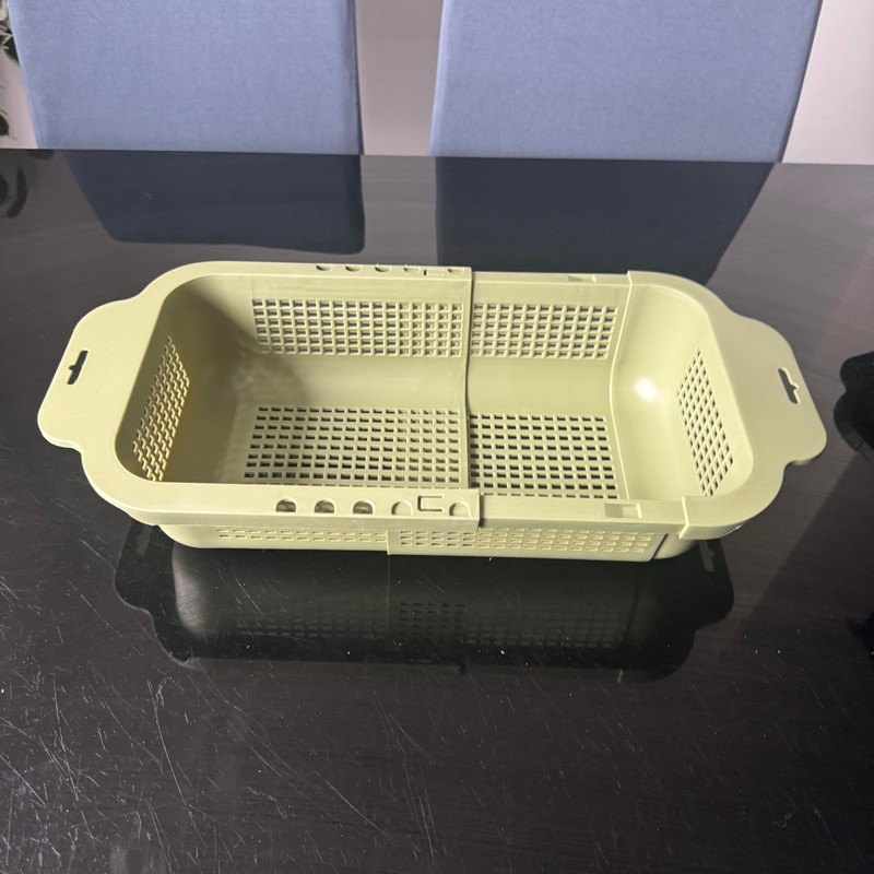 Sage Green Extendable Over-Sink Colander Strainer, 34-45 cm, Fruits Vegetable