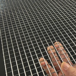 Stainless Steel Hardware Cloth 30"x15"-1/2" 14Ga Heavy Welded Wire Fence Chicken Wire Fencing Metal Screen for Screen Door Mesh,Gopher Trap,Grill Mesh,Bird Netting,Pet Screen,Metal Grate,Drain Mesh