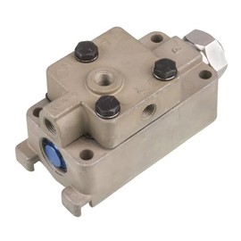World American A5000 Range Slave Valve For HD Manual Transmission, 1/8 NPT Thread 2 Control & 3 Delivery Ports- Fits Mack/Freightliner/Navistar/Fuller Rockwell - Replaces 14511 1648162C A5000, K2424R