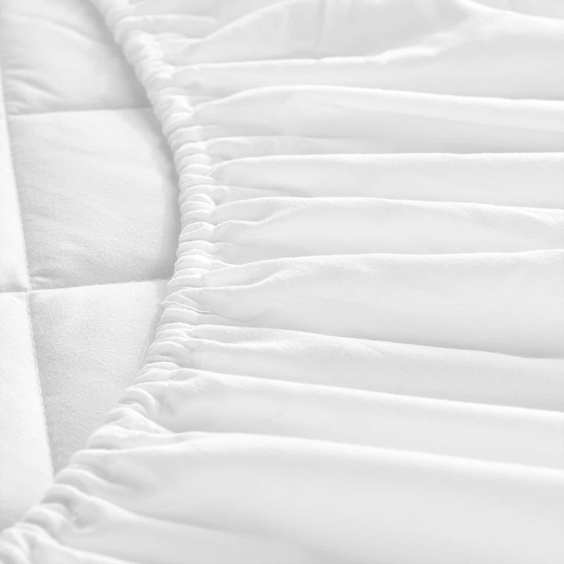 Single Mattress Protector Fits upto 30cm Deep 100% Microfiber Quilted