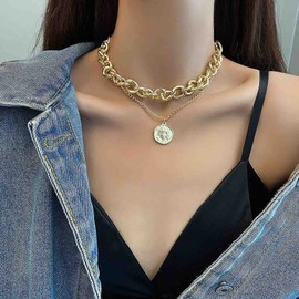 Wendalern Boho Layered Coin Necklace Vintage Locket Pendant Necklace Multilayer Portrait Circle Necklace Gold Portrait Coin Necklace Chunky Chain Necklace Jewellery for Women Girls