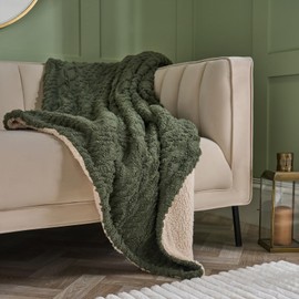 OHS Sherpa Fleece Throw Blanket, Ultra Soft Warm Cable Knit Design Fleece Blanket for Bed Sofa Couch Lightweight Fluffy Reversible Double Bed Throw, Woodland Green - 130 x 160cm