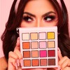 Beauty Creations x Evettexo Paleta de sombras 16 tonalidades