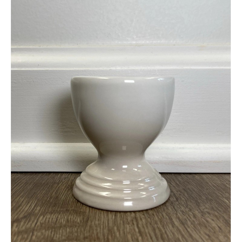 Le Creuset "Meringue" LE CREUSET Footed Egg Cup Holder NWT