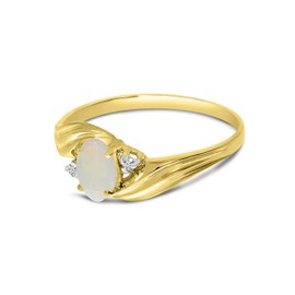10k Yellow Gold Oval Opal And Diamond Ring (Size 7.5)