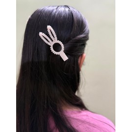 Hair Accessories- Set Of 4 Metal Finish Combo Hair Clips For Women Barrettes Available In Different Shapes- Random Designs. Color- Golden