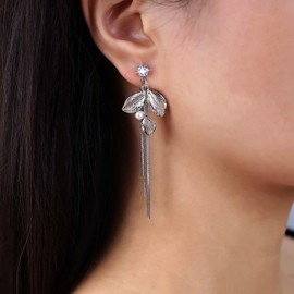 Aneneiceera Vintage Metal Leaf Slim Chain Earrings Silver Hammered Leaf Dangle Earrings Tiny CZ Stud Earrings Punk Slim Chain Tassel Earrings Jewellery for Women and Girls, Zinc, No Gemstone