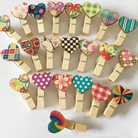 UOOOM 40 pcs Wooden Clips Mini Love Heart Shape Photo Paper Pegs for Photos Wedding Gift DIY Craft Decor