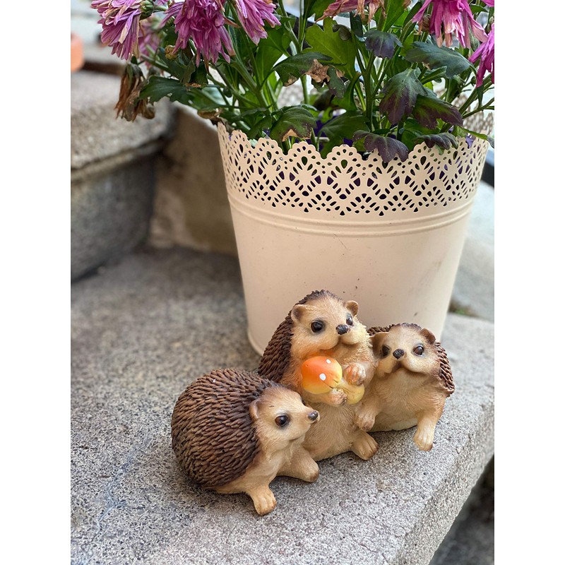 Objectz Hedgehog Group with Toadstool Table or Garden Decoration, Beautiful