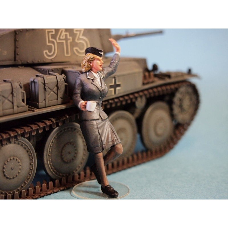 オーロラモデル 1/35ミリタリーフィギュア WWII ドイツSS補助婦 ガレージキット ML55