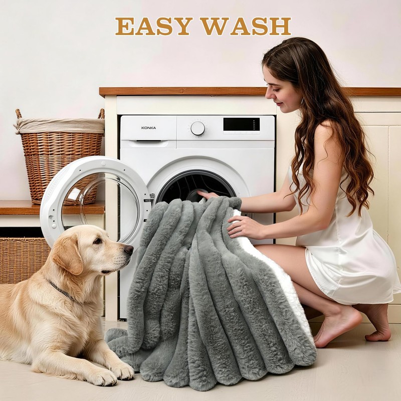 Cat Blanket for Indoor Cats, Soft Rabbit Fur Kitten Blanket