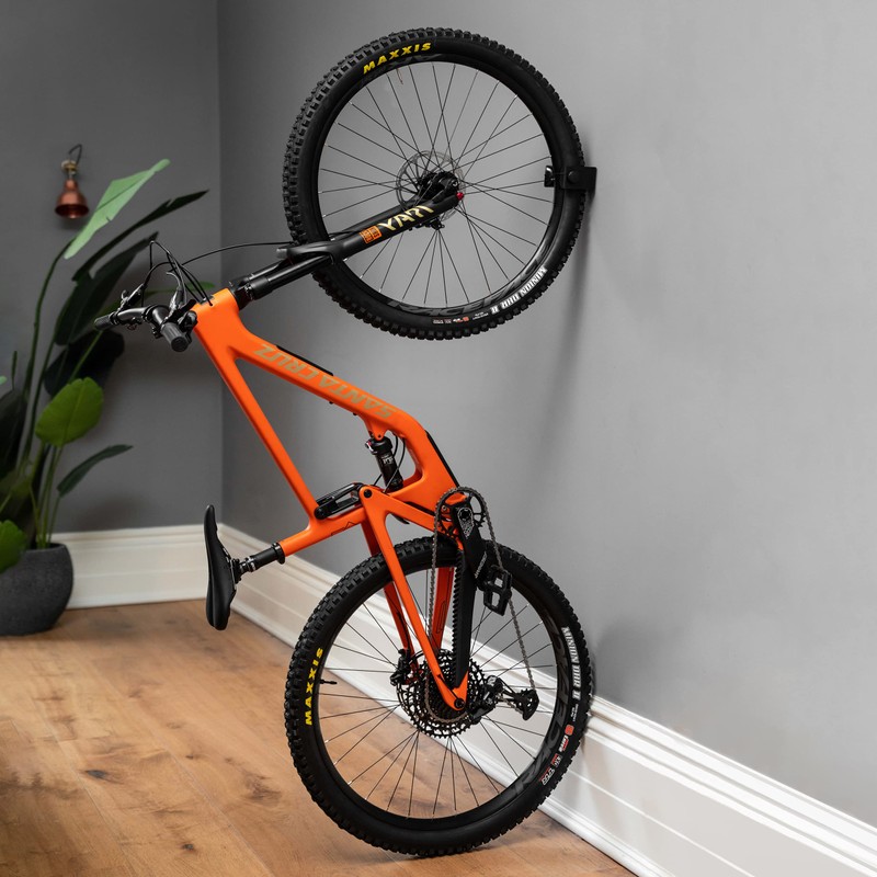 Hornit CLUG PRO | Wall Mounted Bike Rack | MTB