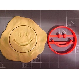Happy Face Cookie Cutter (2 Inch)