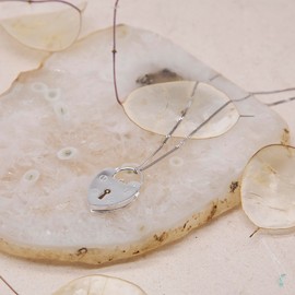 Tuscany Silver Women's Sterling Silver 16.2mm x 24.7mm Padlock Pendant with 25 Panza Curb Chain 46cm/18'