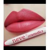 Neve Cosmetics Pastell Lippen mit voller und deckender Farbe |