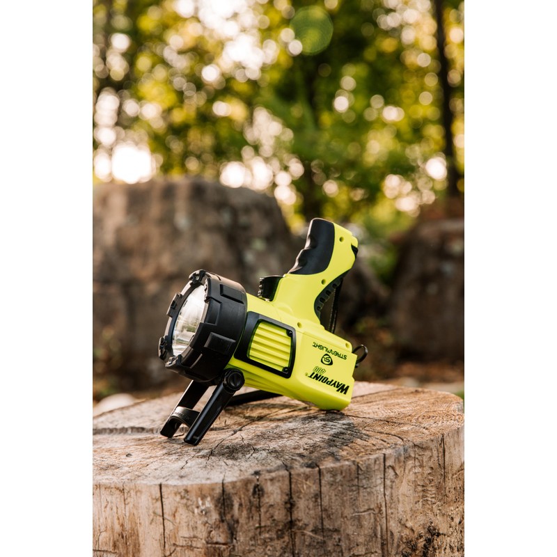 Streamlight 44910 WayPoint 400 1400-Lumen 400,000-Candela Rechargeable Handheld LED Spotlight