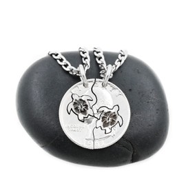 Sea Turtle Best Friends Necklaces with Hibiscus Flowers Engraved in Turtles, Relationship Set, Hand Cut Coin, By NameCoins