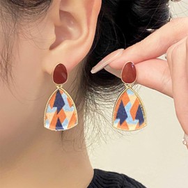 Allereya Vintage Contrasting Colours Triangle Earrings Dangle Triangle Drop Earrings Red Oval Coral Stud Earrings Triangle Geometric Earrings Jewellery for Women and Girls, Zinc, No Gemstone