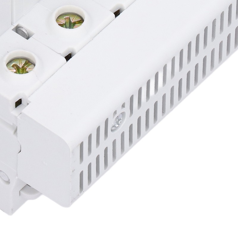 C32 Miniature Circuit Breaker 4P+N Leakage Protection for Rural Network