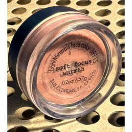 BAREMINERALS BARE ESCENTUALS - SOFT FOCUS WARMTH - ALL OVER FACE COLOR - .57G