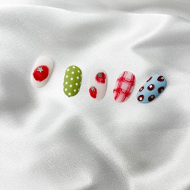 Nails filled with tomatoes (matte) - round / 토마토 가득 네일 (무광) - 라운드