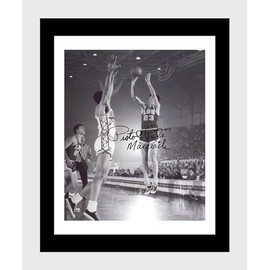 Framed Pistol Pete Maravich - LSU Basketball - Autograph Promo Print (Black, 16x20)