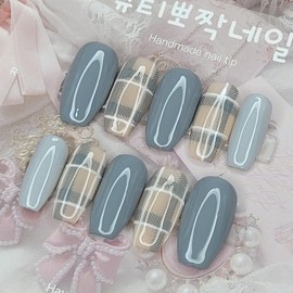 Achromatic check handmade nail tips - Oval M / 무채색 체크 수제네일팁 - 오벌M