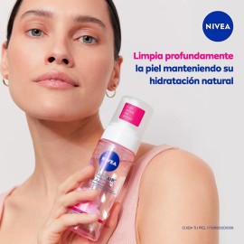 Nivea Espuma Facial Limpiadora con Agua de Rosas, Uso Da y Noche, Todo Tipo de Piel, 150ml                                                            