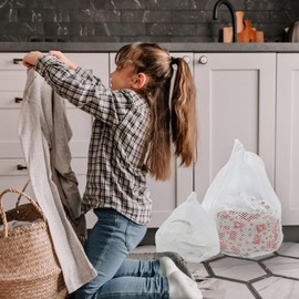 4 Pcs Mesh Laundry Bags Machine Washable Drawstring Design Travel Mesh Wash Bags for Clothes, Bed Linen, Blouse, Hosiery, Underwear (4 Size)