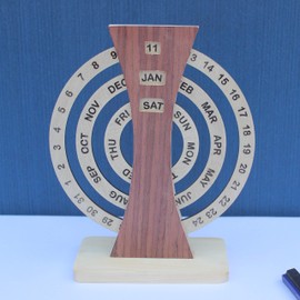 IVEI Wooden Desk Calendar - Desk Organiser - Lifetime Calendar - Round Wooden Perpetual Calendar for Desk Decoration Study - Endless Calendar for Office