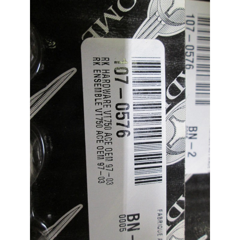 ROADKROME - REMOVABLE SADDLEBAG BUTTON MOUNT KIT - VT750 ACE