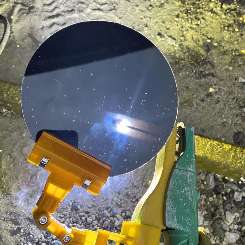 Welding Blackout Panel 16cm Diameter Automatic Light Change Clip On