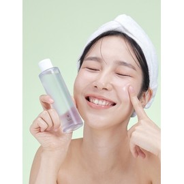The Serum Cleanser is a must-have item after makeup. Cleansing your face in one go without using cleansing oil or foam / 더 세럼 클렌저 메이크업 후 필수템 클렌징오일 폼 없이 한번에 세안 끝