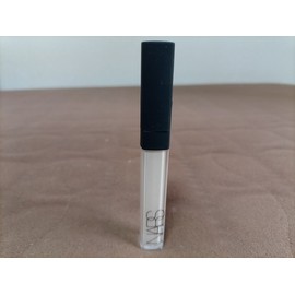 own brand Nars Radiant Creamy Concealer CHANTILLY Only 1 in stock Cash on delivery or pay when ordering / 나스 래디언트 크리미 컨실러 CHANTILLY 재고 딱 1개 착불 또는 주문시 결제