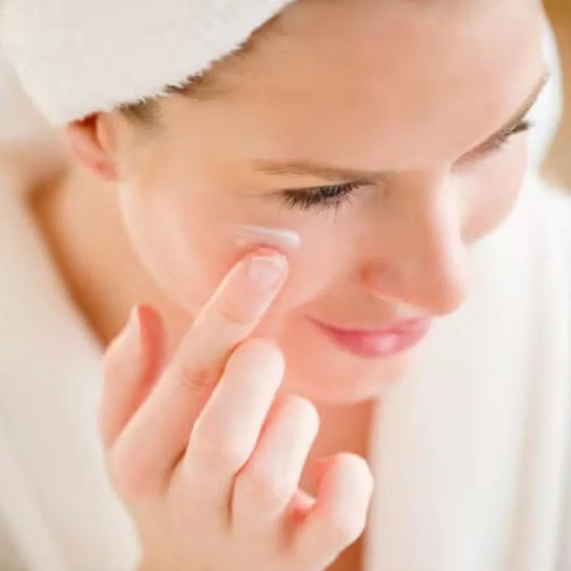 2 Cremas Blancoderma Quita Manchas Piel Facial Aclarador Bla Mixta