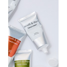 Month & Days Perfume Care Hand Cream Le Blanc Baby Powder Scent 50ml / 먼스앤데이즈 퍼퓸케어 핸드크림 르 블랑 베이비파우더향 50ml