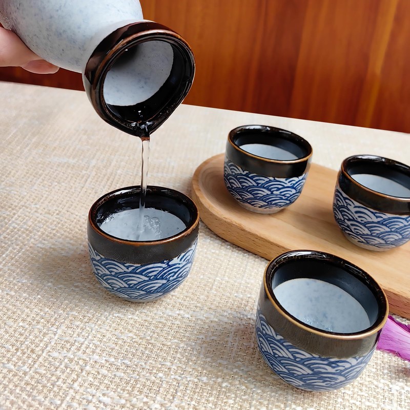 KeQiu Ceramic Japanese Sake Set, Bottle and Cups for Sake,