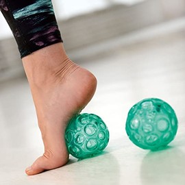 Franklin Ball Green Set of 2 with Needle Valve for Pressure Regulation