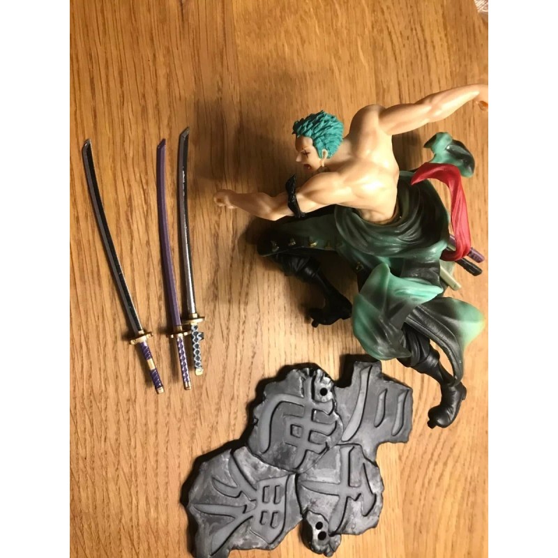 Pmarket Figura Colección Zoro Roronoa De One Piece En Pedestal
