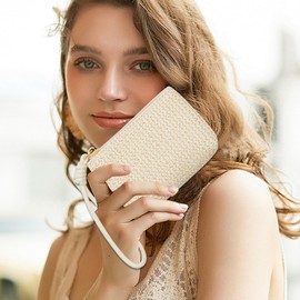 LJCZKA Straw Coin Purse for Women Small Straw Clutch Purse Zipper Wristlet Coin Wallet Bohemian Summer Beach Mini Pouch Bag with Wrist Strap (Beige)