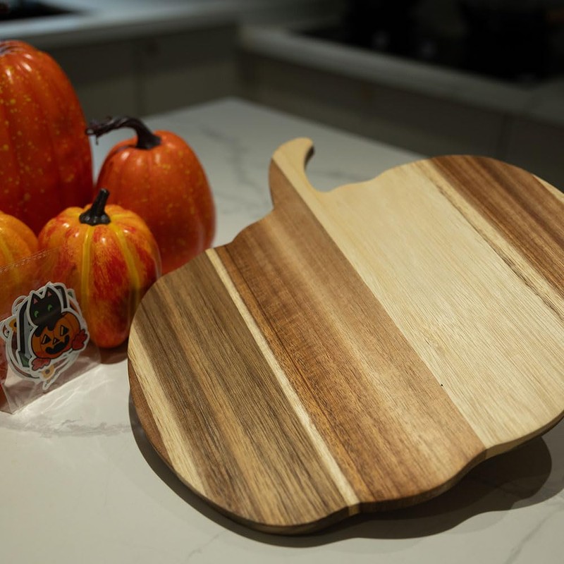 Halloween Pumpkin Shaped Kitchen Wood Cutting Board，Decor Gifts with stylish