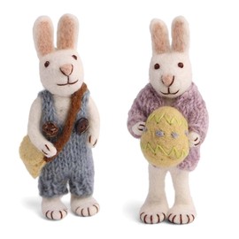 Én Gry & Sif Easter Bunny Figurines Small for Hanging or Standing, Elaborate Handmade with Many Details, Fair Trade, Easter Decoration Made of Felt, 1 x Decorative Bunny with Bag and Easter Egg, 15 cm