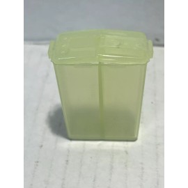 Tupperware Travel Divided Salt & Pepper Shaker New Never Used